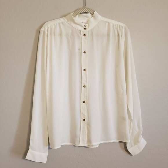 Everly Sheer long sleeve button down blouse size L NWT - Picture 2 of 9
